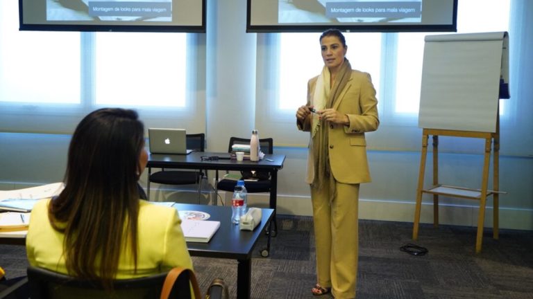 Como iniciar na carreira da Consultoria de Imagem